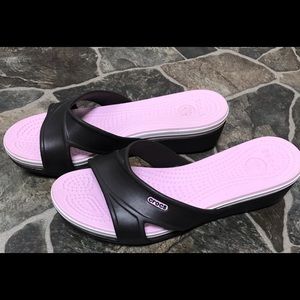 Women’s Crocs Slip on Sandals Size 8